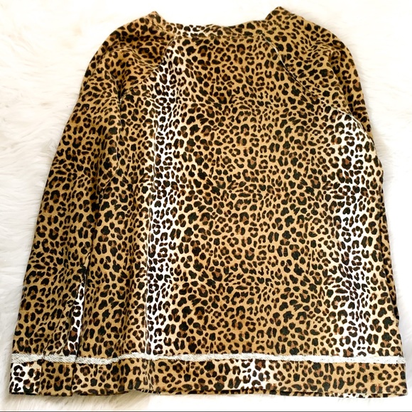 🐆 Sexy Crewneck Cut Out Leopard Print Sweatshirt - Picture 4 of 6